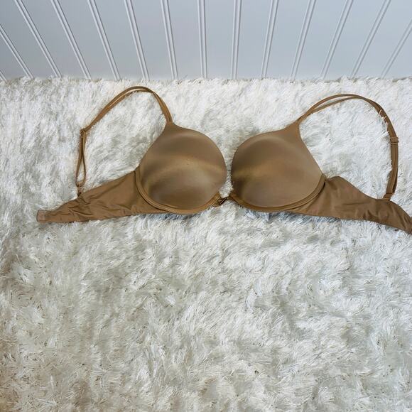 Victoria's Secret Nude Very Sexy Push Up Underwire Bra 32D - Picture 1 of 10